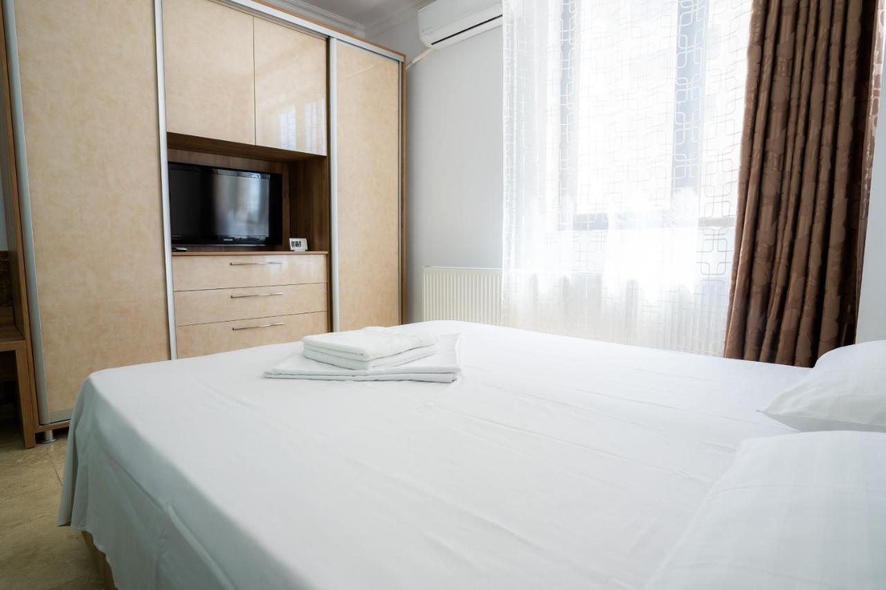 Lake Apartments Solid Mamaia Exteriör bild
