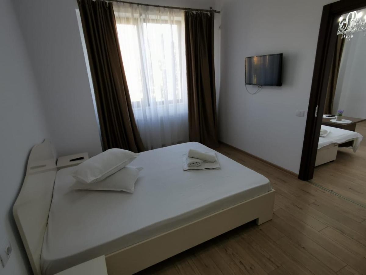 Lake Apartments Solid Mamaia Exteriör bild
