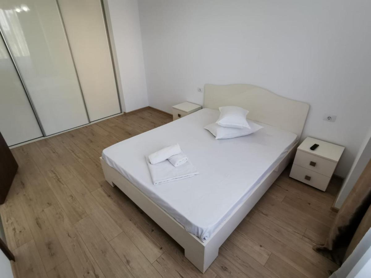 Lake Apartments Solid Mamaia Exteriör bild