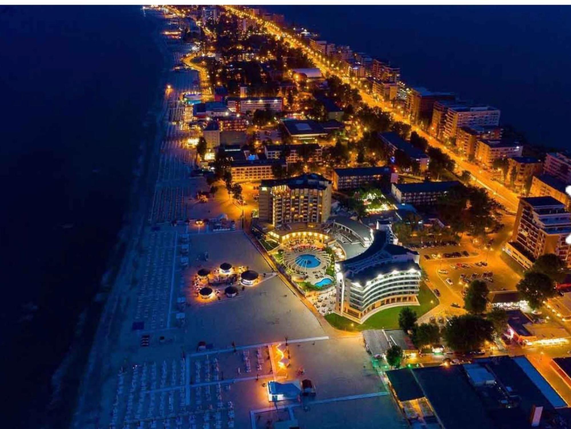 Lake Apartments Solid Mamaia Exteriör bild