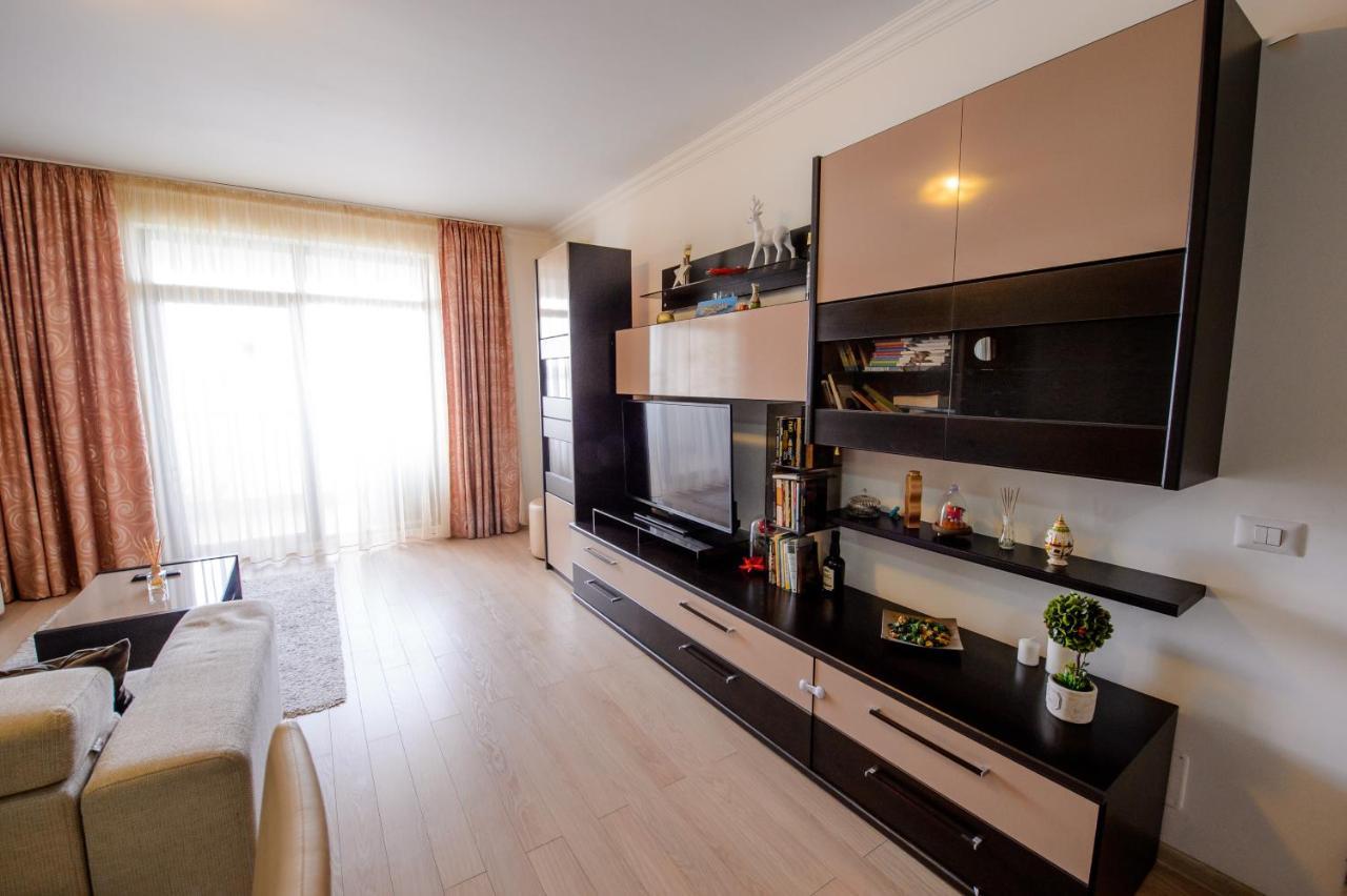 Lake Apartments Solid Mamaia Exteriör bild