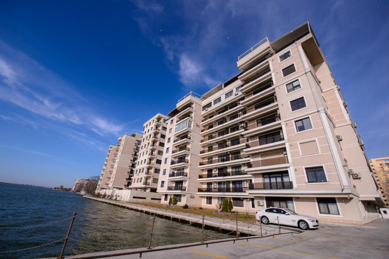 Lake Apartments Solid Mamaia Exteriör bild