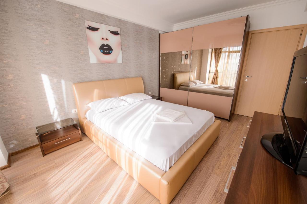 Lake Apartments Solid Mamaia Exteriör bild